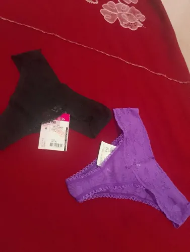Calcinhas fio dental DeMillus de renda tamanho M