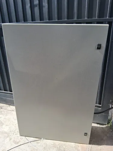 Quadro Comando Sobrepor Aço Carb. Bege 1200mm 800mm 250mm Flange Inferior CE1208025 Cemar
