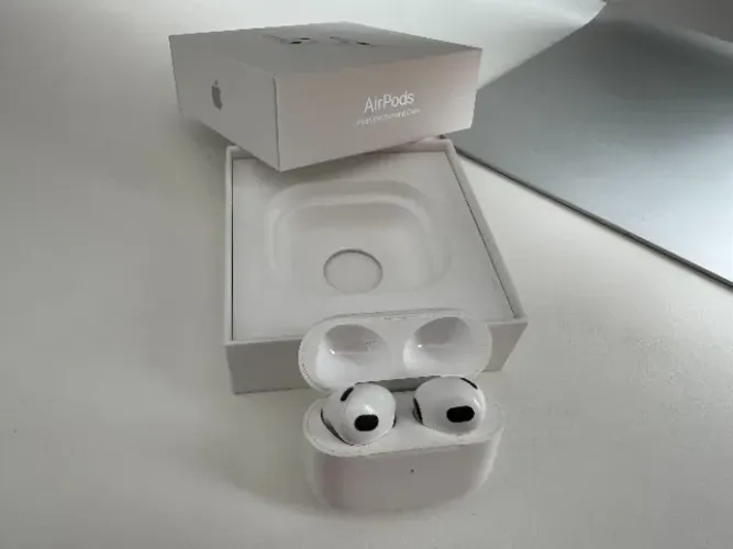 AirPods 3rd Geração