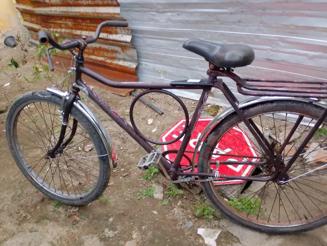 Bicicleta em bom estado , consigo abaixar o preço por 350
