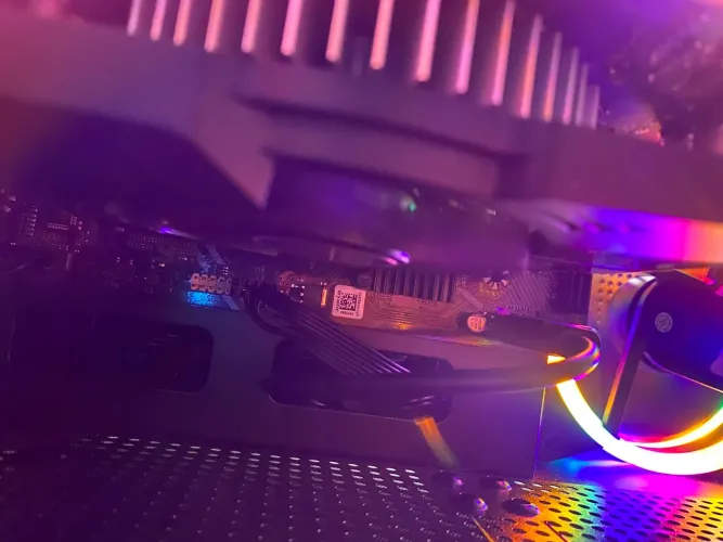 1050 TI 4GB FUNCIONANDO PERFEITAMENTE