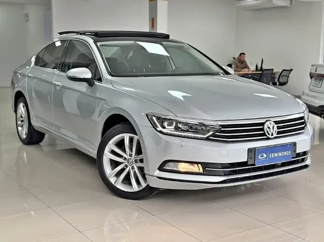Volkswagen Passat Highline 2.0 TSI 220cv Tip. 2018