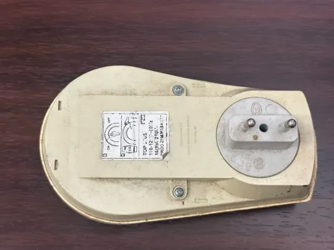 Temporizador de tomada Kienzle 24h 110 V - não testado