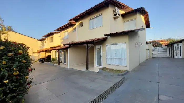 Sobrado em condomínio, 3 quartos para Alugar - Jardim Atlântico