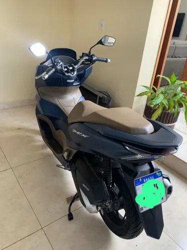 Vendo moto PCX nova