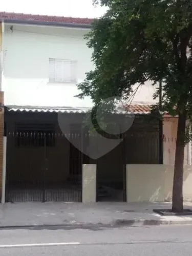 Sobrado à Venda no Bom Retiro | Excelente Localização | Ótimo Custo-Benefício!