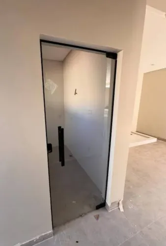 Porta de vidro blindex pivotante 10mm nova COMPLETA 2,47x80 e NAO ENTREGO