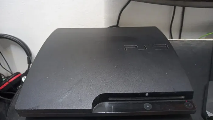 PS3 DESBLOQUEADO+ 2 CONTROLES
