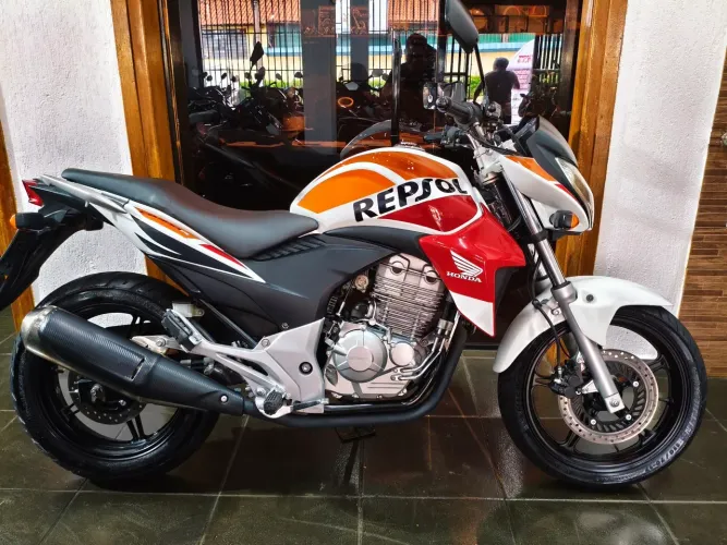 HONDA CB 300 EDIÇÃO LIMITADA 2014 IMPECÁVEL