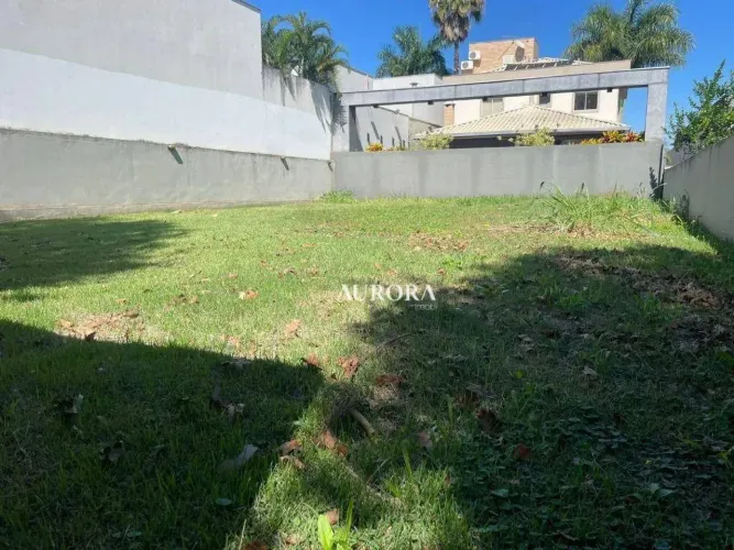 Condomínio Royal Forest - terreno plano - R$ 890.000,00
