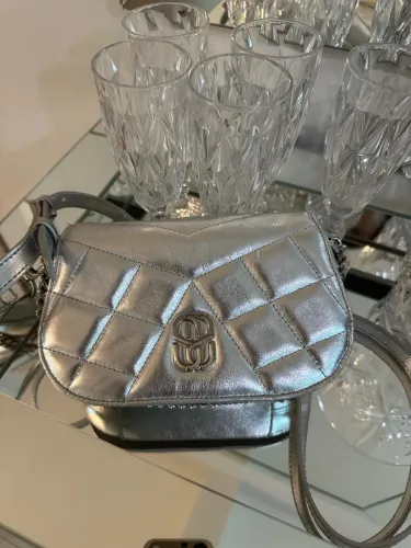 Bolsa prata couro Schütz nova