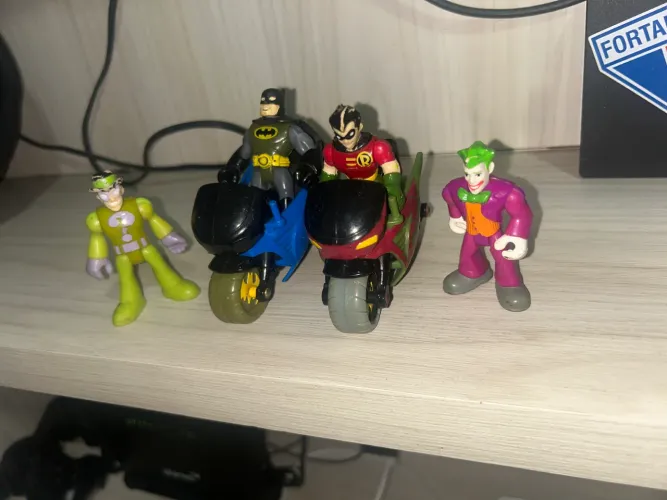 Coleção Batman e Robin com motos 