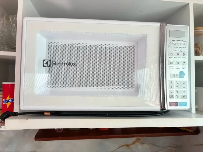 Microondas Electrolux 20L