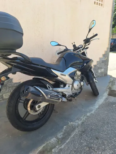 Fazer 250