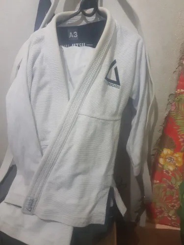Kimono de jiu jitsu Gracie perdizes tamanho A3