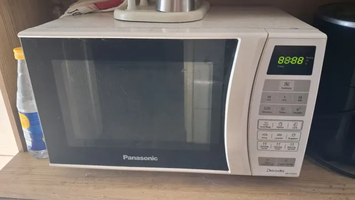 Micro-ondas panasonic funcionando perfeitamente 
