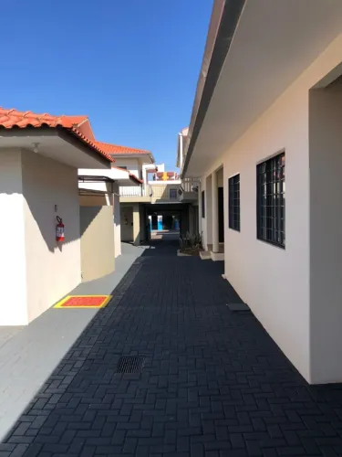 KIT NET COM DOIS QUARTOS 30 METROS COLEGIO INTEGRADO CENTRO CONDOMINIO FECHADO