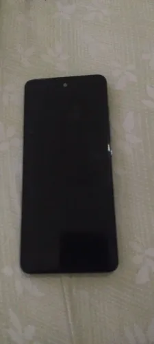 Vendo um celular pra retirar peça