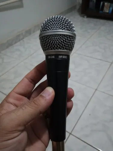 Microfone B-MAX BM-246 com Fio - Novo IMP. 600