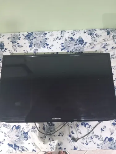 Televisão de 32 polegadas da Sansung, em boas condições i