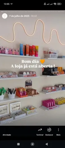 Vendo loja de acessórios de 10$ completa (móveis acessórios e maquiagens)