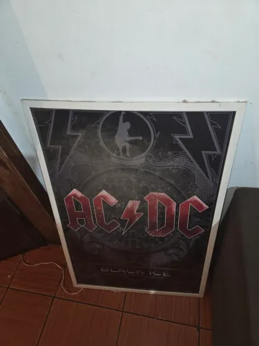 Quadro AC/DC