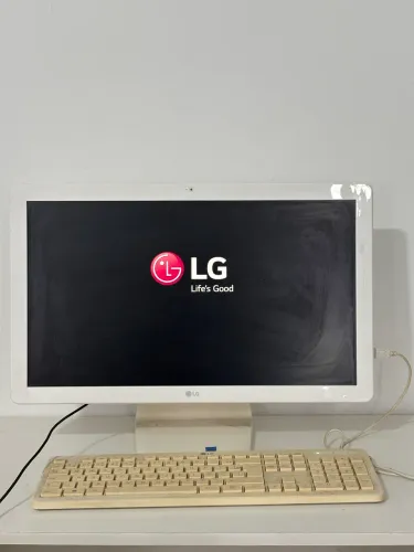 COMPUTADOR LG