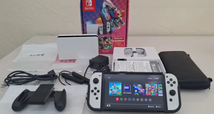 Nintendo Switch Oled Desbloqueado Impecável com caixa e todos os acessórios