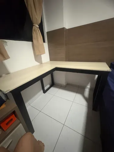 Vendo mesa em L para computador (semi-nova)