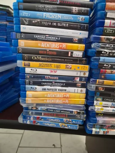Bluray e livros sidney