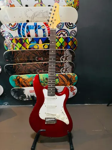 Guitarra StratoCaster Strinberg
