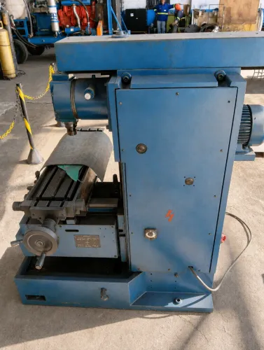 Fresadora Universal ROMI U-20 - Industrial