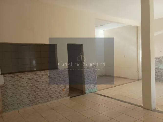 Casa Comercial à Venda! Freitas, São José dos Campos Depósito: Ampla sala; 2 wc; 120,00 m²