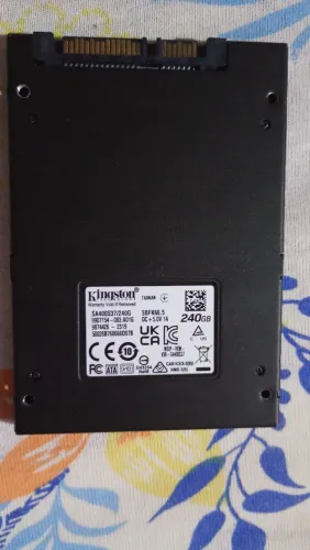 Vendo SSD sata de 140gb em perfeito estado da KINGSTON