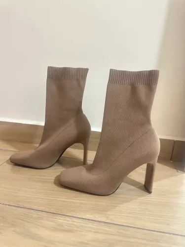 bota zara cano médio nova tam 39 