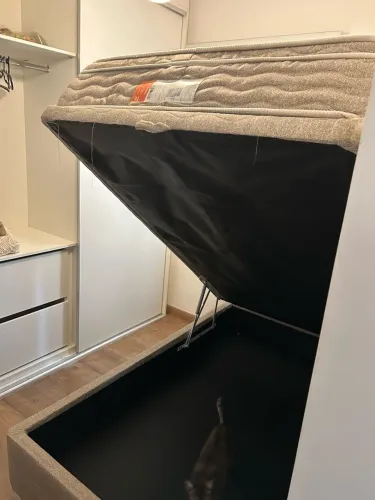 CAMA-BOX COM BAÚ - R$ 650,00 tamanho viúvo