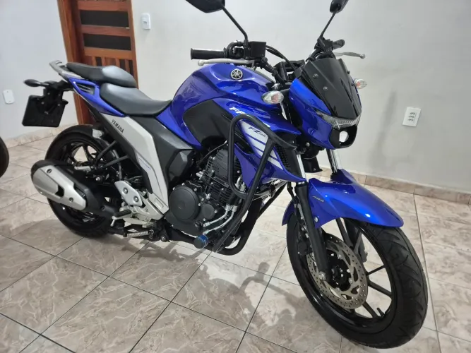 Vendo Fazer 250 estado de nova