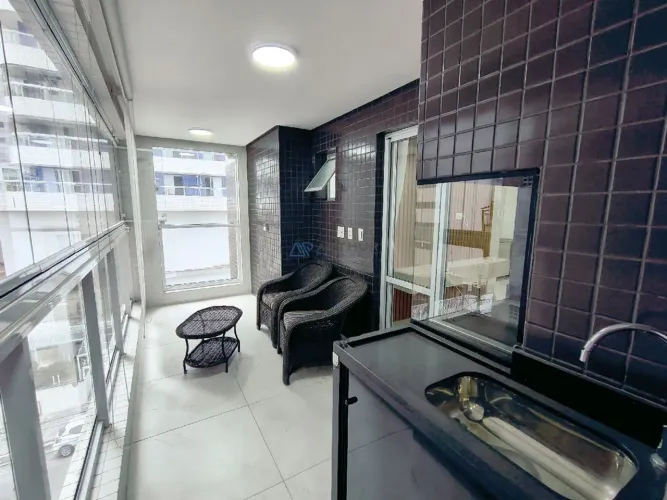 Apartamento à venda em Praia Grande no Canto do Forte com 60m² de área útil