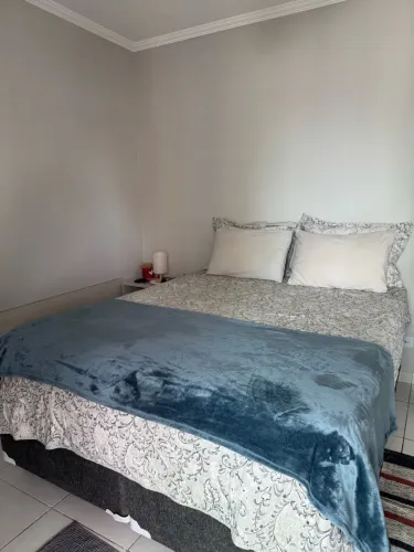 Cama Box Queen