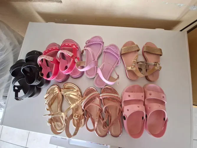 Sapatos menina (Desapego)