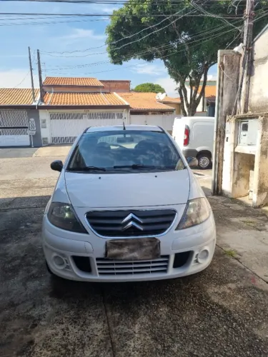 Citroen C3 GLX 1.4/ GLX Sonora 1.4 Flex 8V 5P 2012
