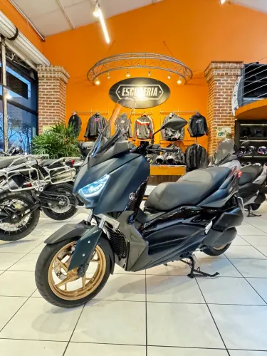 YAMANHA X-MAX 250 ABS