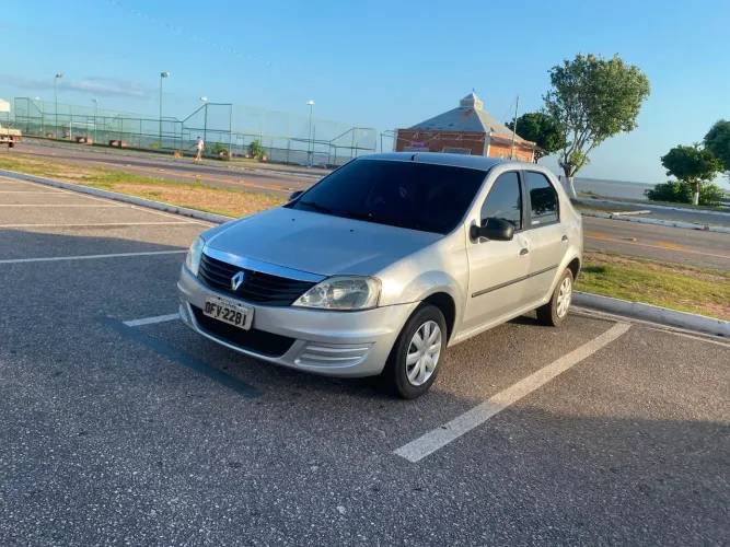 Renault Logan Authentique Hi-flex 1.0 16V 4P 2013