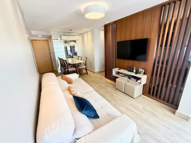 APARTAMENTO MOBILIADO NO JARDIM GOIÁS COM VARANDA