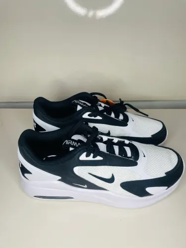 Tênis Nike air max bolt