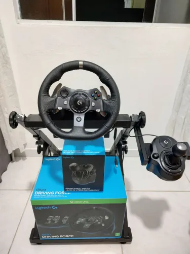 Volante Logitech g920 com câmbio e suporte