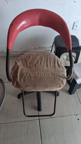 Cadeira salão beleza usada no precinho