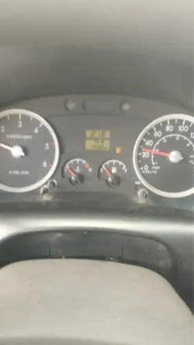 VENDO HR BRANCO BAÚ ÚNICO DONO