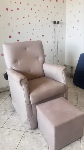 Poltrona de amamentação