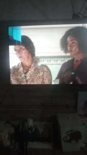 Tv TCL pra vender 42 polegadas...